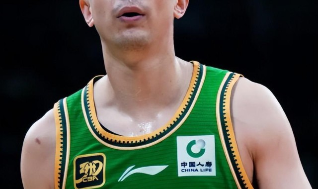 世俱杯赛程-CBA3消息！赵继伟全明星被质疑，赵睿面临重罚，国家队名单将出炉